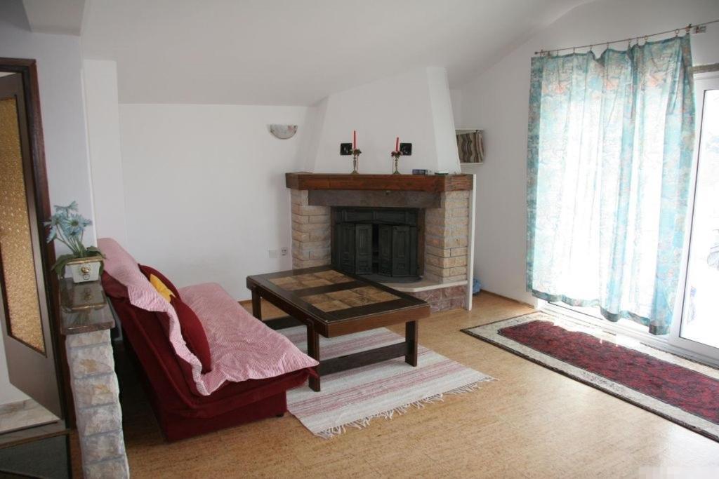 Apartment In Kukljica With Sea View, Terrace, Air Conditioning, Wi-Fi Exterior photo